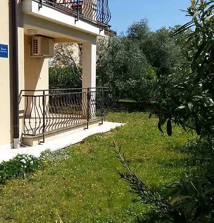 Veli Maj Apartment *